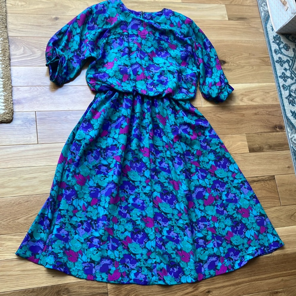 Vintage Floral Midi Dress sz 8, blousy top flowy skirt